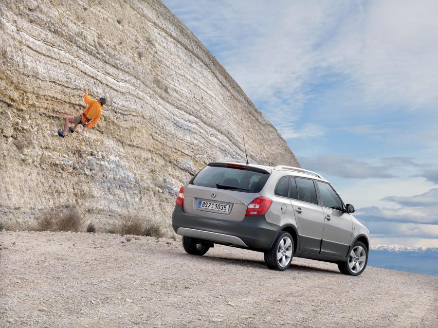  Skoda Fabia Scout 2009 года  (фото 23 из 27)